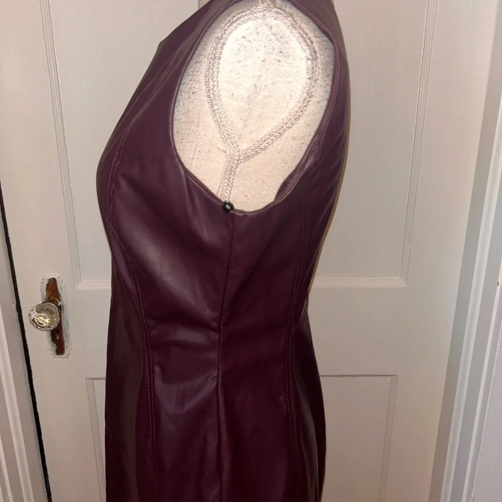 Womens Calvin Klein dark Purple/eggplant color faux Leather NWT size 8 - Picture 6 of 12